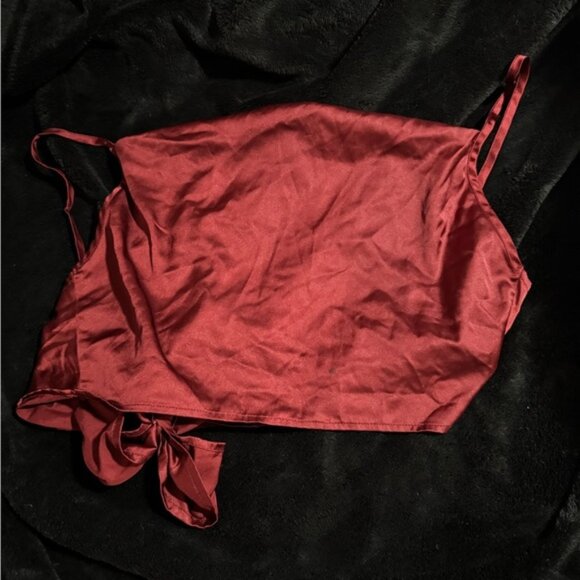 SHEIN Burgundy Top - Picture 1 of 3